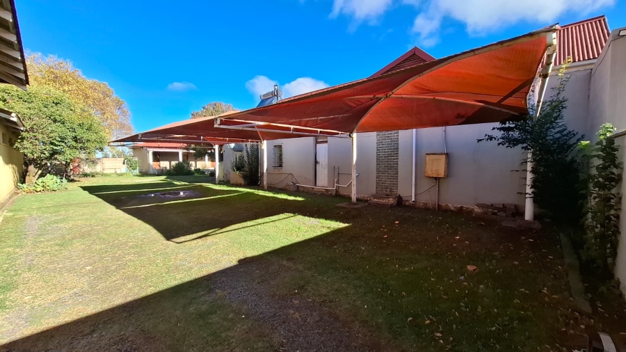 8 Bedroom Property for Sale in Memel Free State